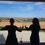 Hotel Bodegas Traslascuestas - Grupo Piérola 3*