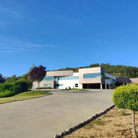 Bodegas Traslascuestas - Grupo Piérola Valcavado de Roa