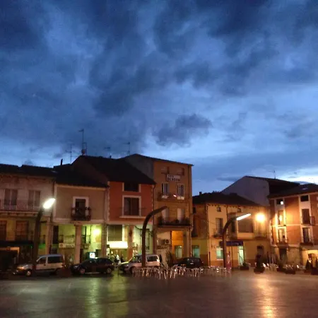 Bodegas Traslascuestas - Grupo Pierola Hotel 3*