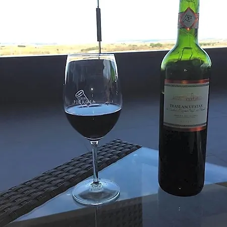 Bodegas Traslascuestas - Grupo Pierola 3*